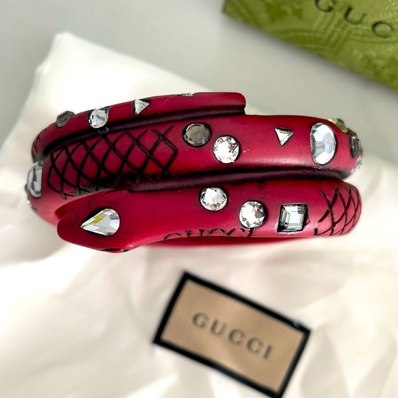 NEW w/box Gucci Resin & Crystal Snake Bangle Bracelet - Picture 2 of 7